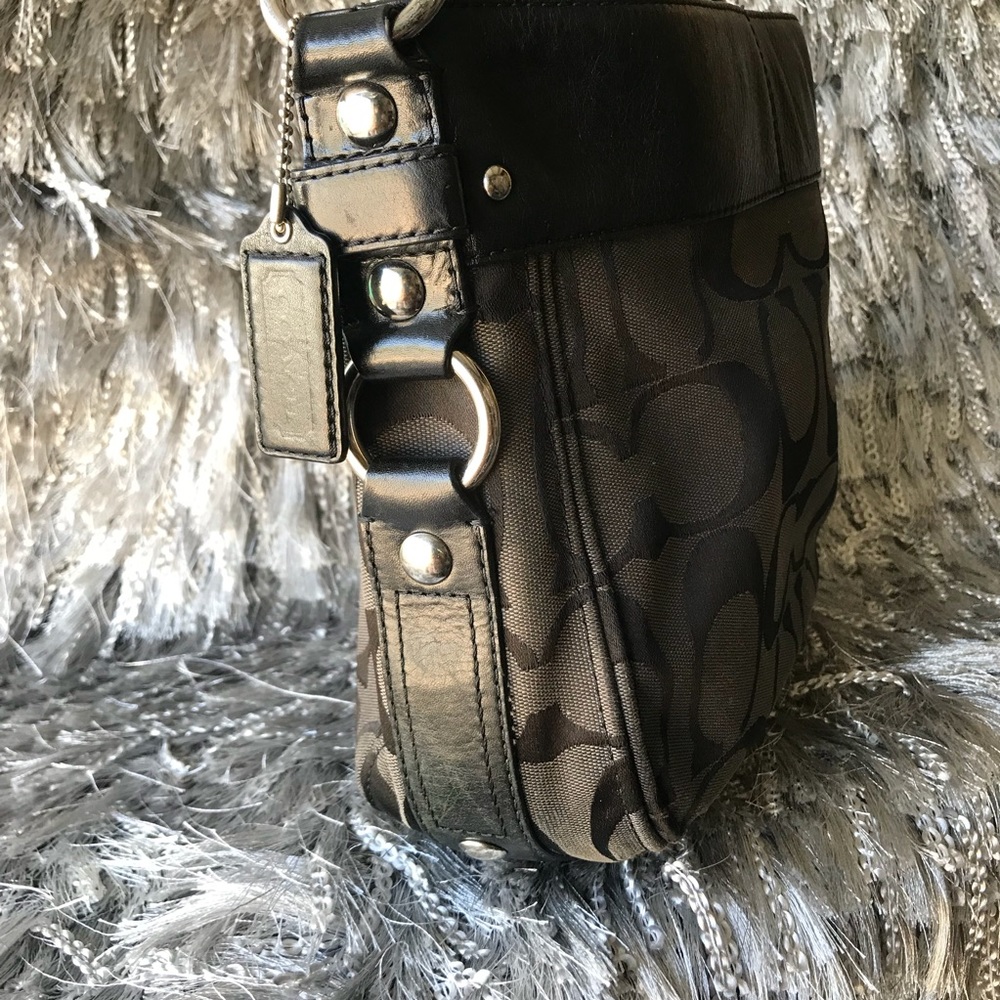 Coach Zoe Canvas Shoulder Bag - Picture 7 of 9
